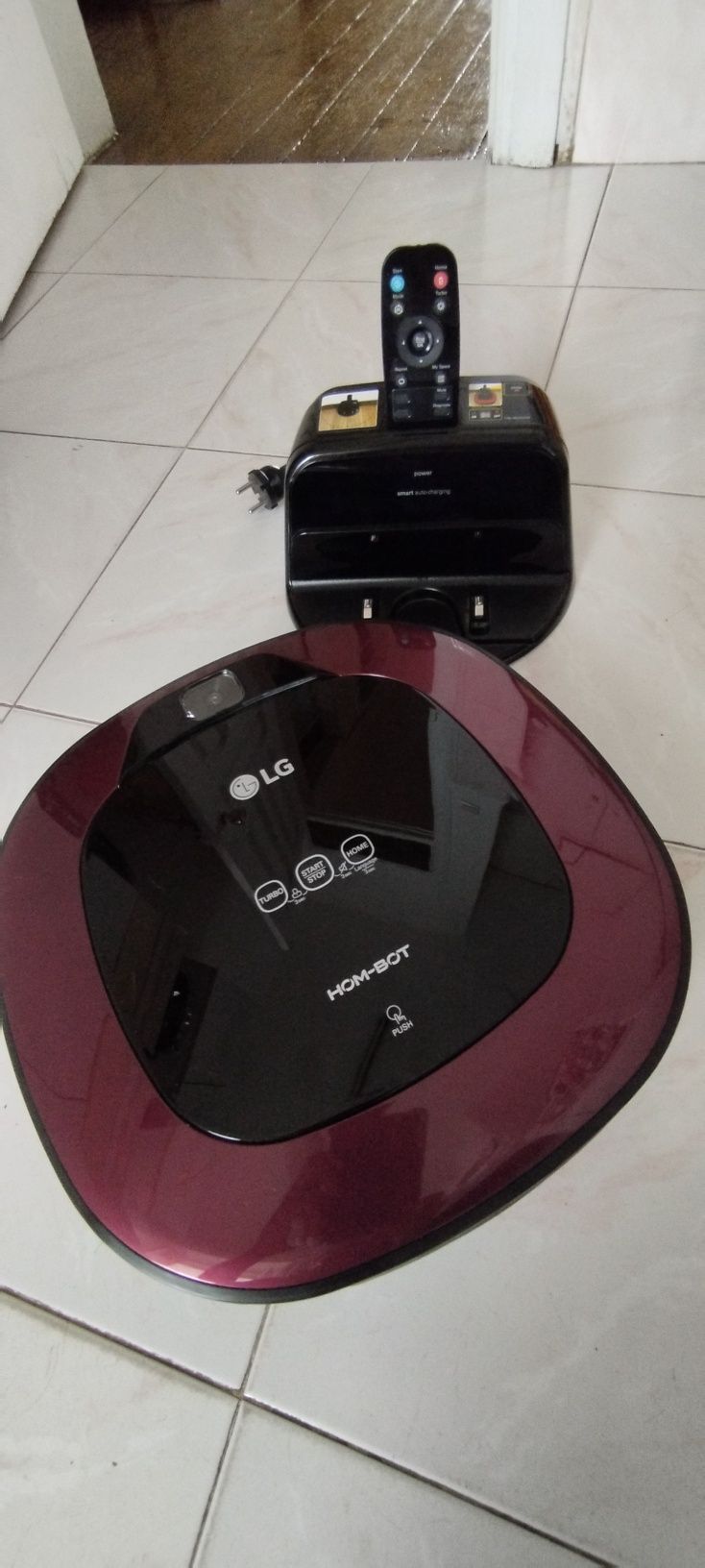 LG VR621 - Aspirador Robô Hombot Turbo