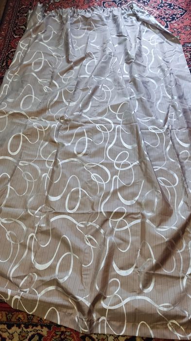 Продам шторы 2 шт 2.4*2 м