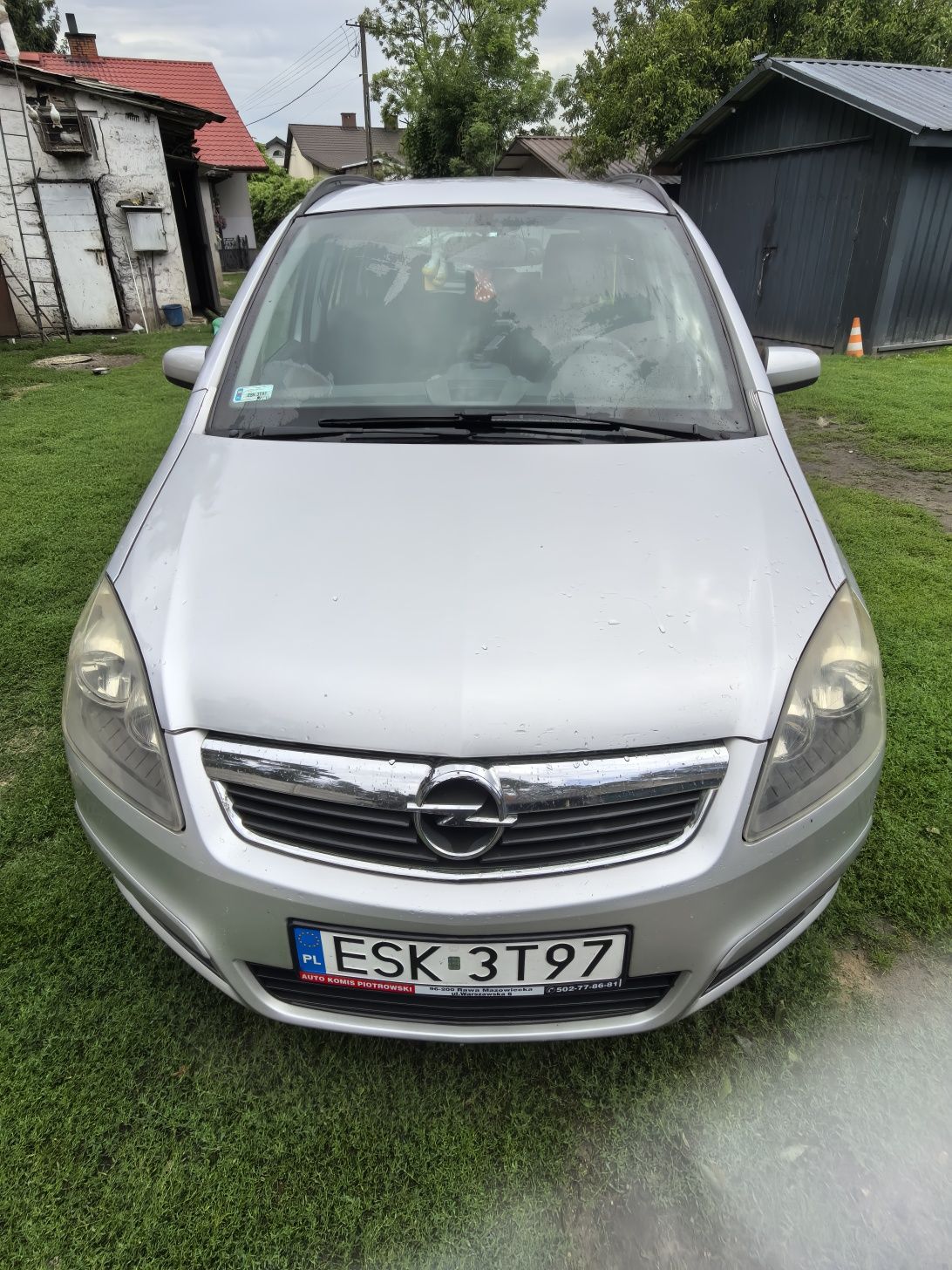 Opel Zafira B srebrny