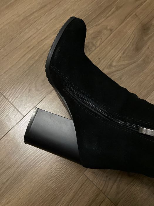 Черевики на підборах