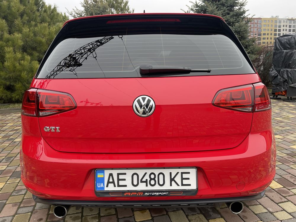 Volkswagen Golf GTI