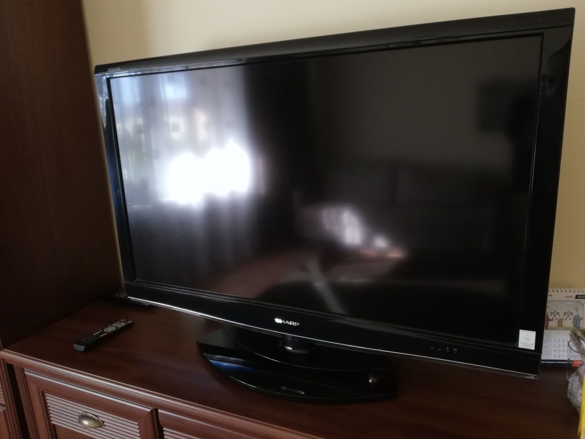 Telewizor Tv LCD sharp 42 cale dvb-t2 usb hdmi