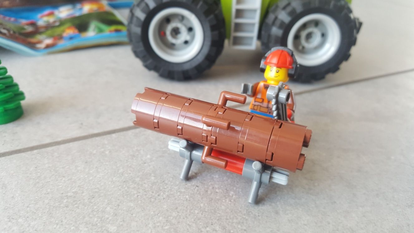 Lego City 60181 Traktor leśny