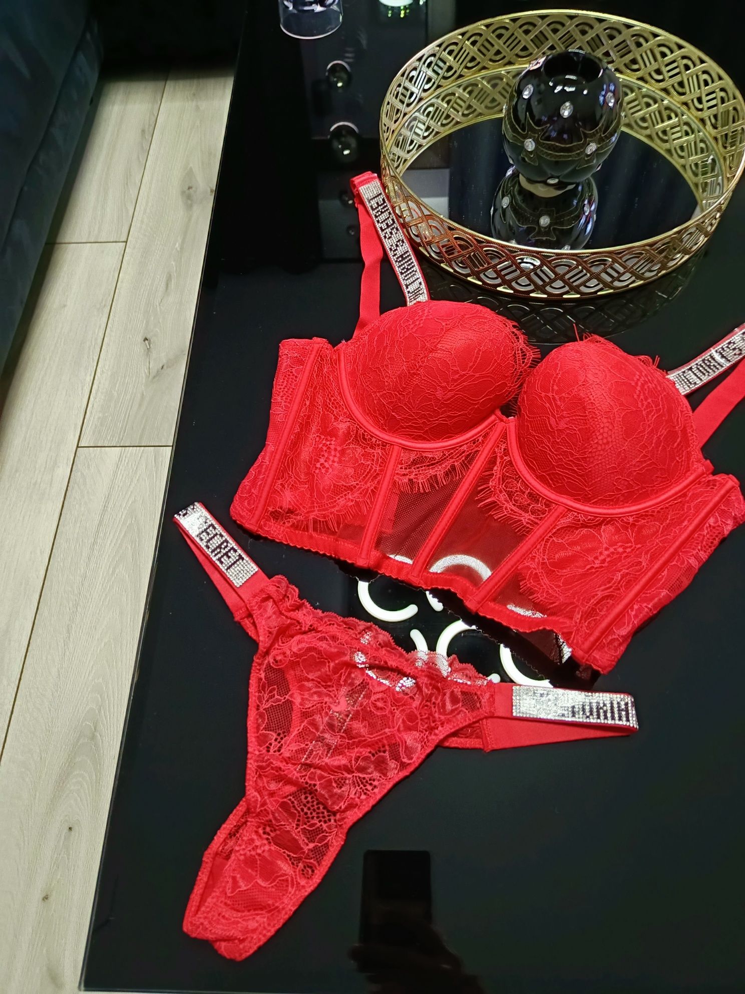 Zestaw bielizny gorset Victoria'S Secret Brazylian 75B