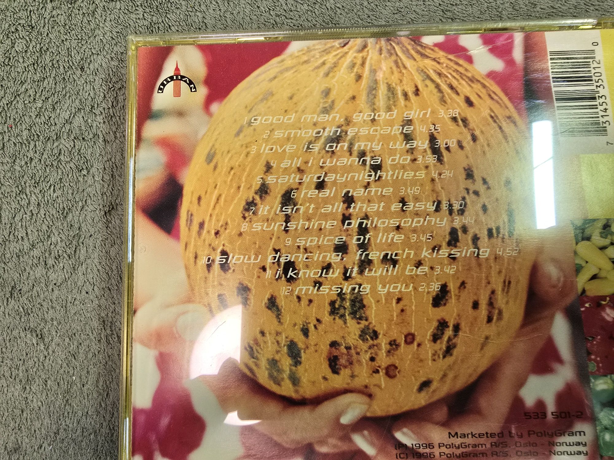 7 płyt CD różni wykonawcy stare techno.