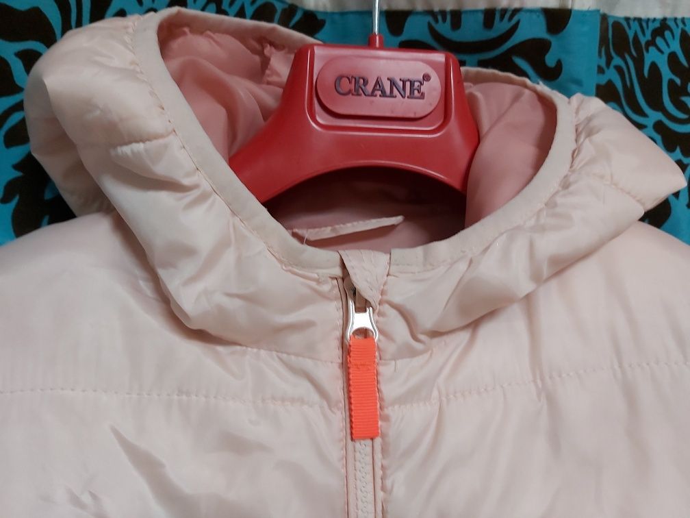Продам классную курточку Манго 10-12 лет рост 152 указан демисезонная