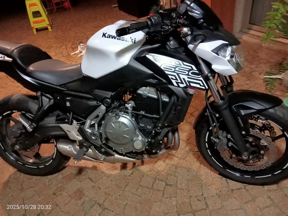Mota Kawasaki z650