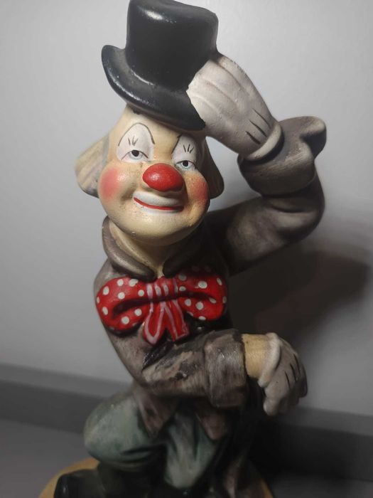 Estatueta de Palhaço em Cerâmica Vintage – Pintado à Mão