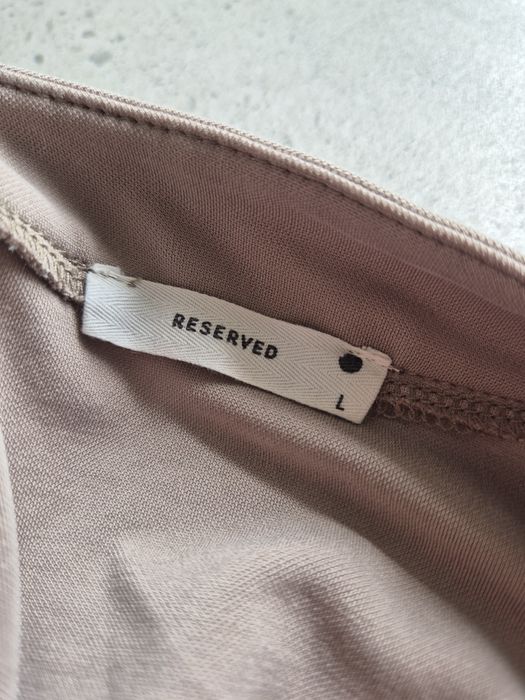 Beżowa sukienka z szerokimi rękawami, Reserved,r.L