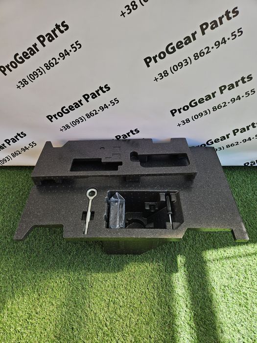 Оригінальний органайзер компресор гак Alfa Romeo Giulia 2016+