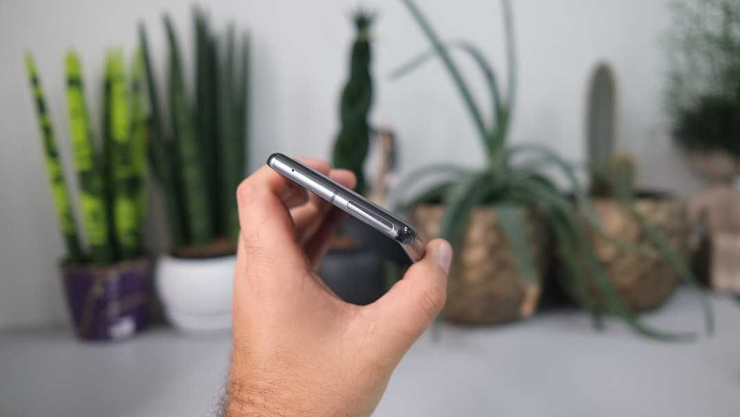 Google Pixel 7 Pro 12/128GB Obsidian Neverlock Уцінка