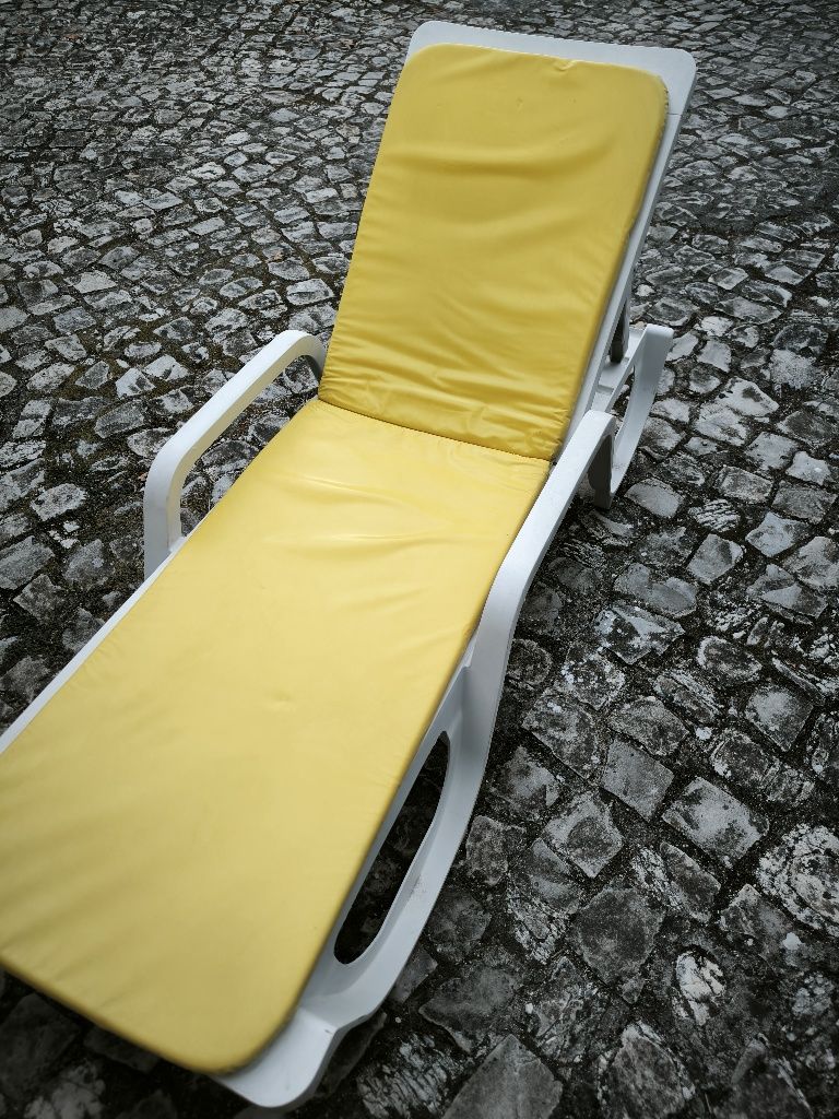 Espreguiçadeira de jardim