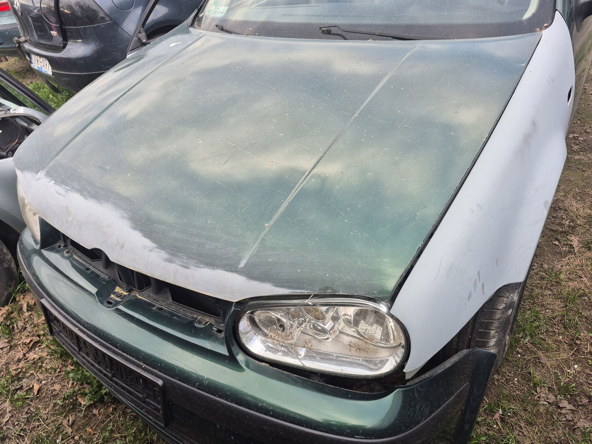 Części vw golf iv silnik skrzynia 1.4 1.6 1.9 tdi  drzwi zderzak