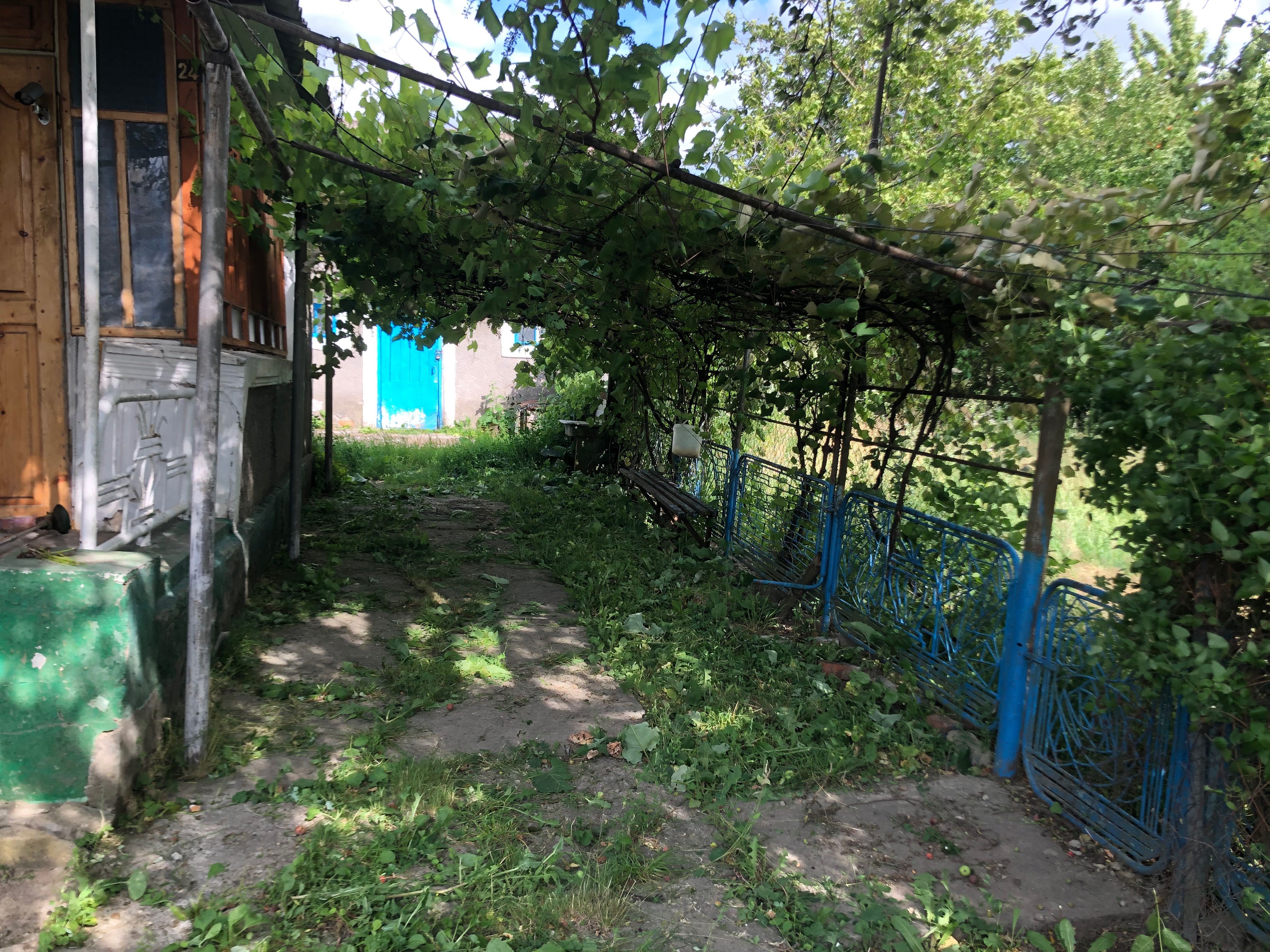 Продам будинок в жилому стані