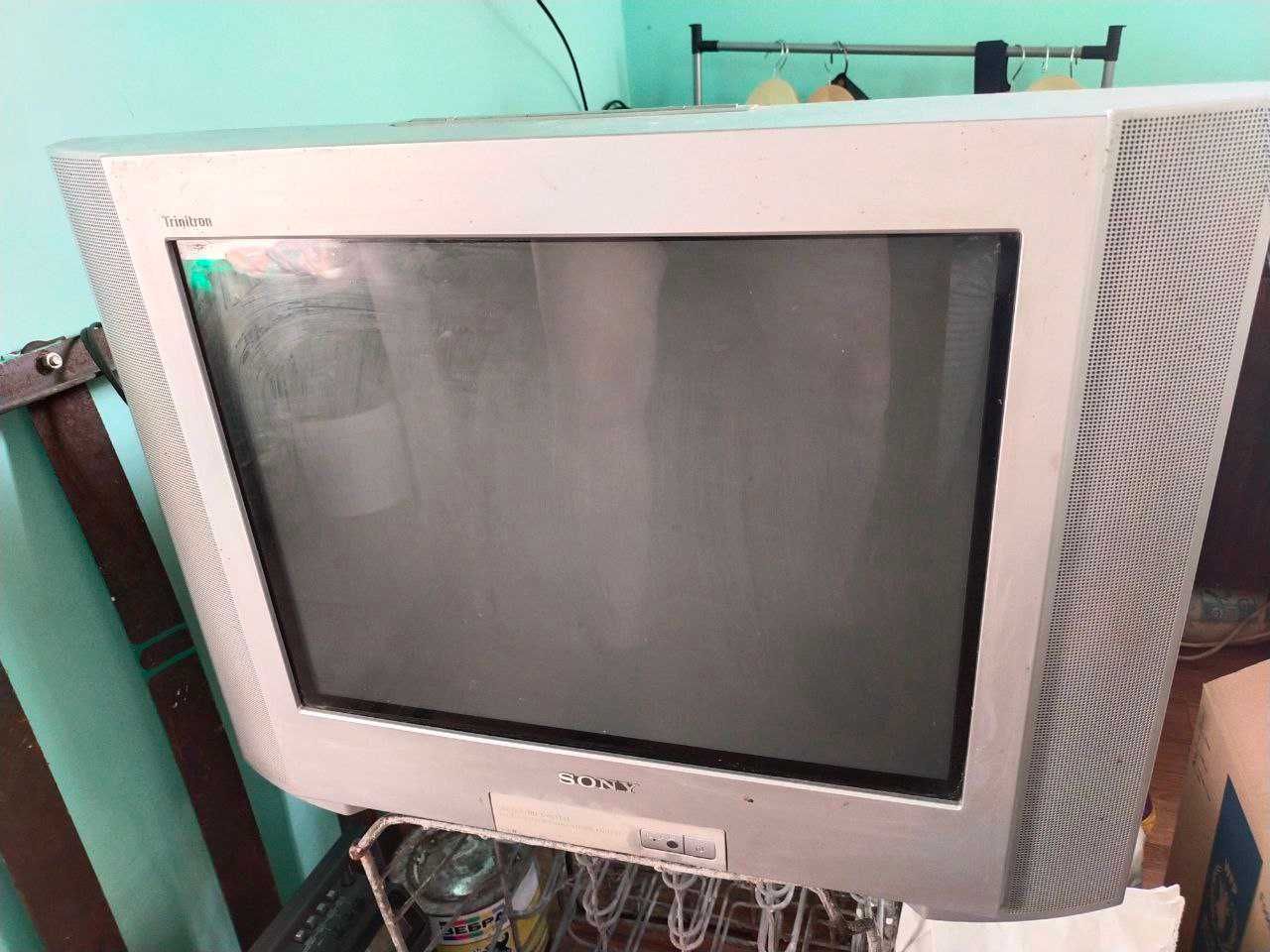 Sony Trinitron, 21 диагональ