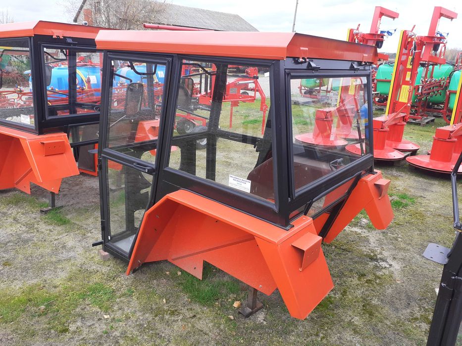 Kabina ciągnikowa do Ursusa C-330 NOWA wysoki dach ( Ursus C-360)