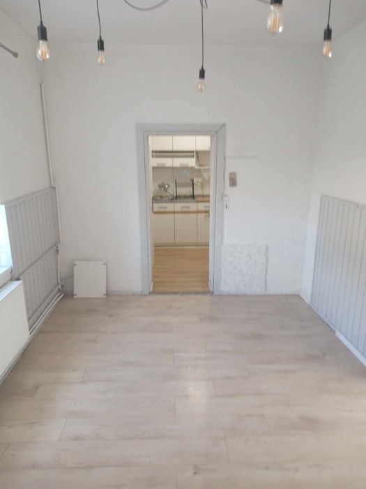 Na sprzedaż mieszkanie 2-pokojowe – 43,8 m² – kamienica