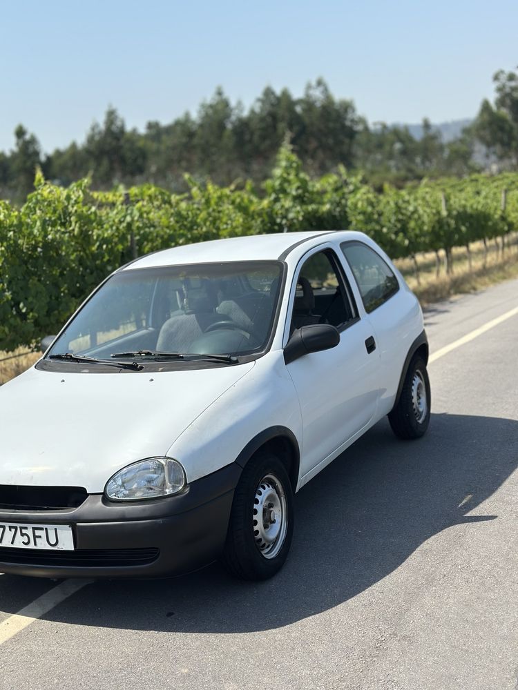 Opel Corsa 1.5D 3 portas