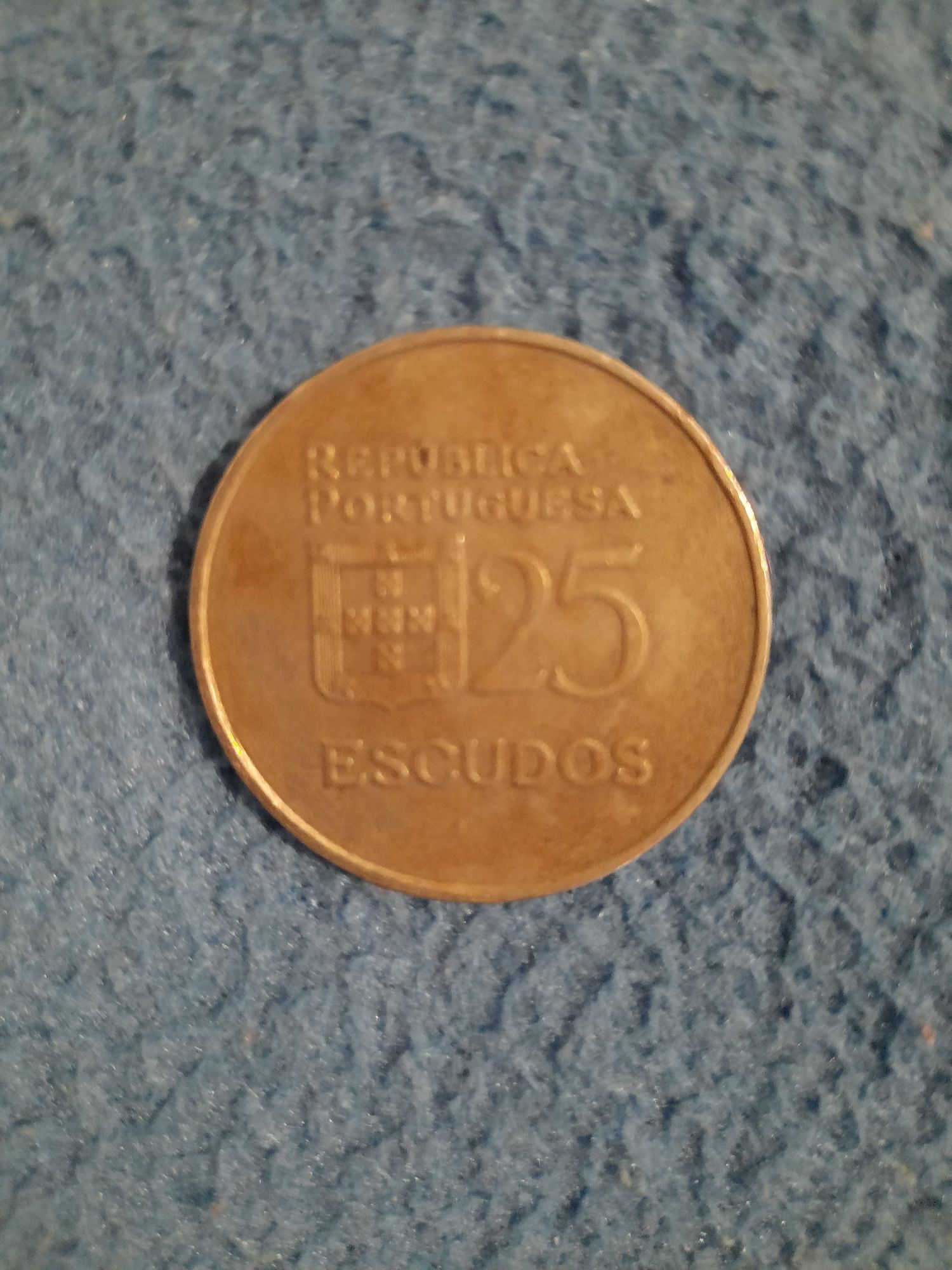 Moeda de 25 escudos de 1984
