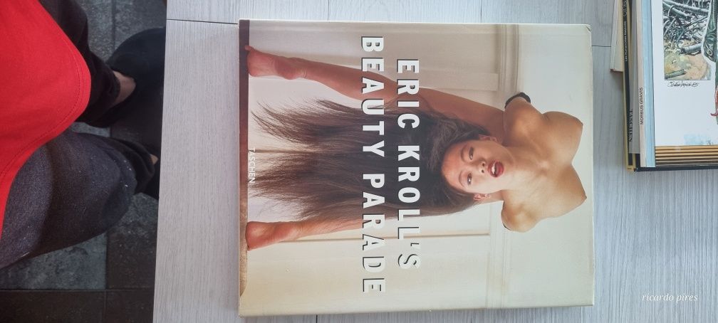 Revistas e livros de pornografia e erotismo.
Vintege excelente excele
