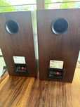 Pylon Pearl monitor wenge
