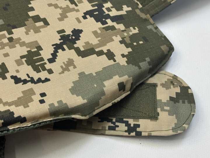 Дитячий іграшковий бронежилет Піксель з карманами для страйкболу