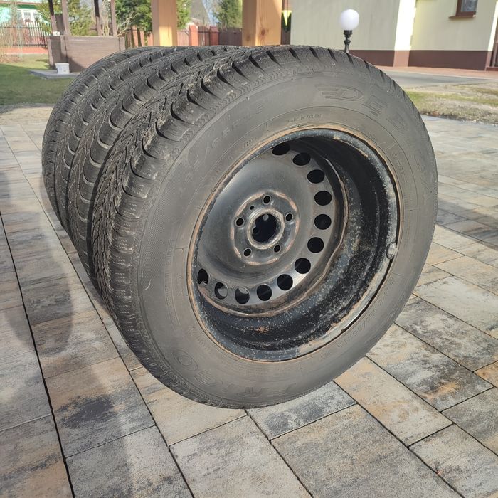 Dębica opony zimowe 195/65 r15 z felgami stalowymi