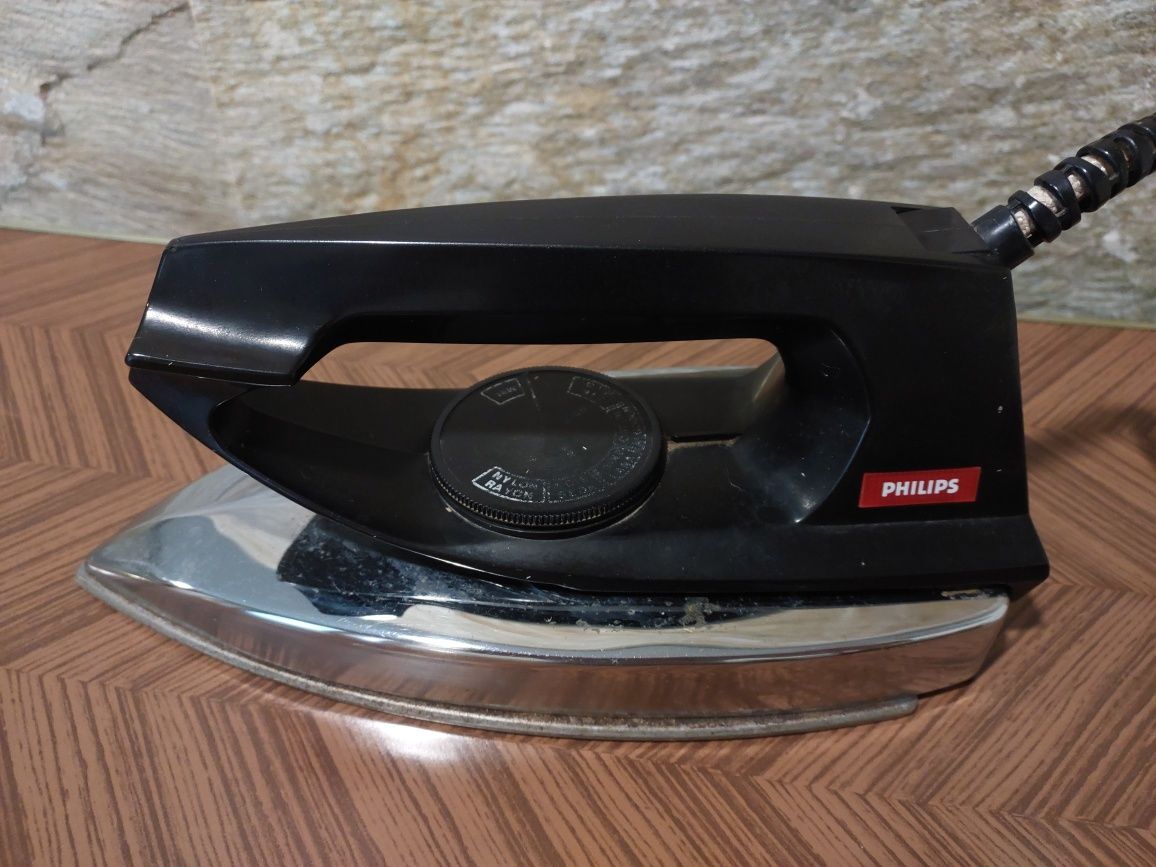 Ferro Antigo Philips Vintage