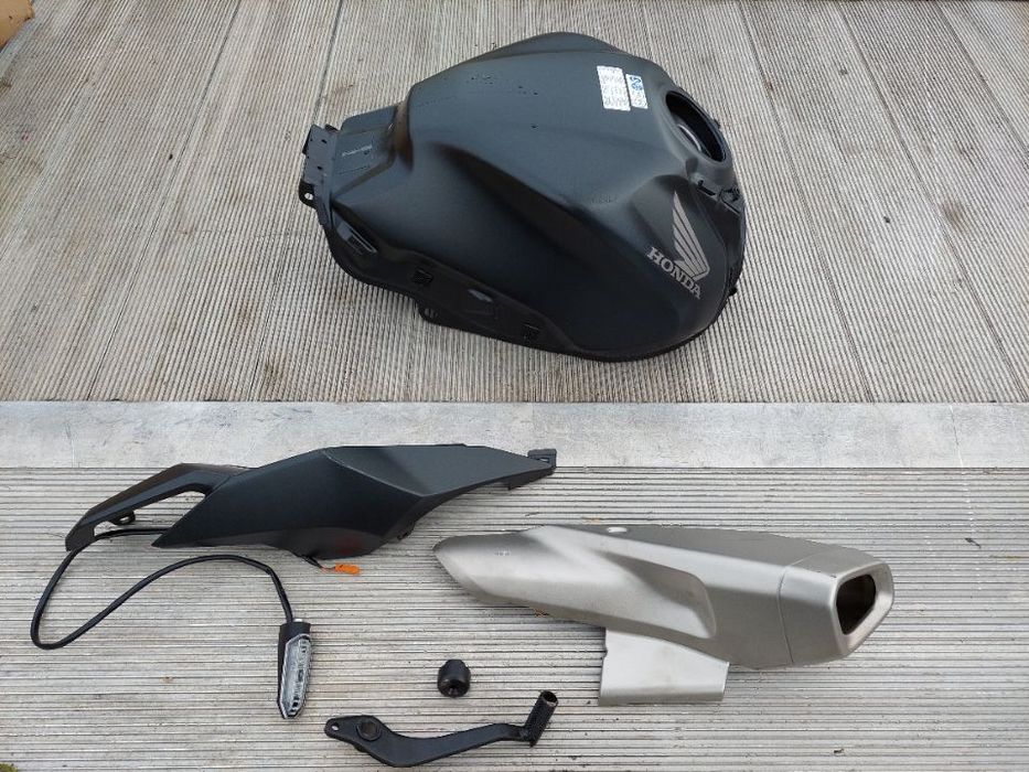 HONDA CBR 650 R zbiornik paliwa ogon owiewka osłona wydechu