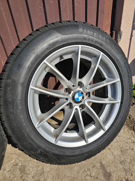 Felgi Aluminiowe Z Oponami Zimowymi Pirelli BMW 17 Cali Et32