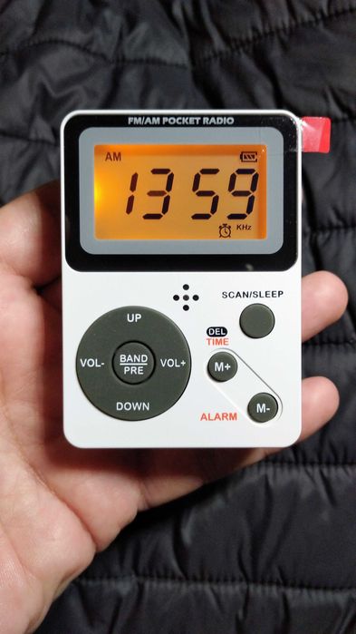 Rádio despertador relógio AM FM de bolso.novo.