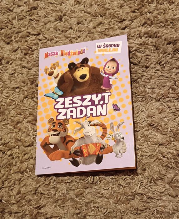 Masza i niedźwiedź  książka z zadaniami + naklejki