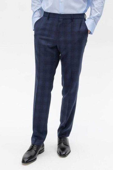 Стильные классические шерстяные брюки Hugo Boss оригинал