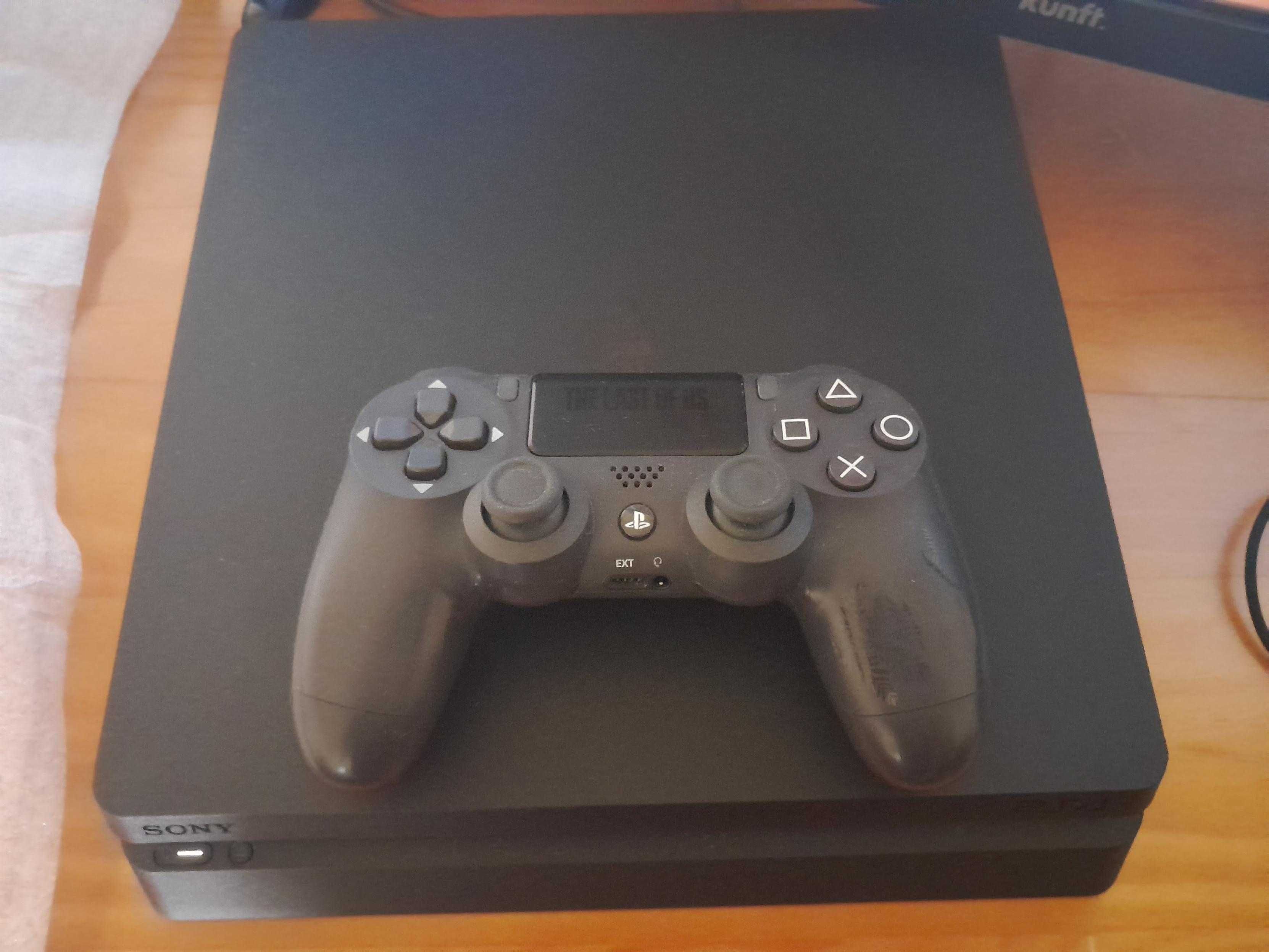 Playstation 4 - 1000gb