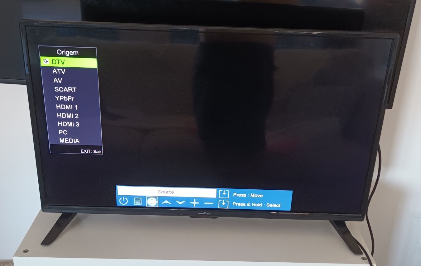 TV 32"LED Smart Tech