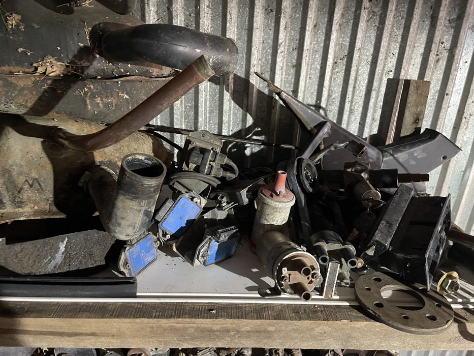 Fiat 126p Maluch cały na części różne