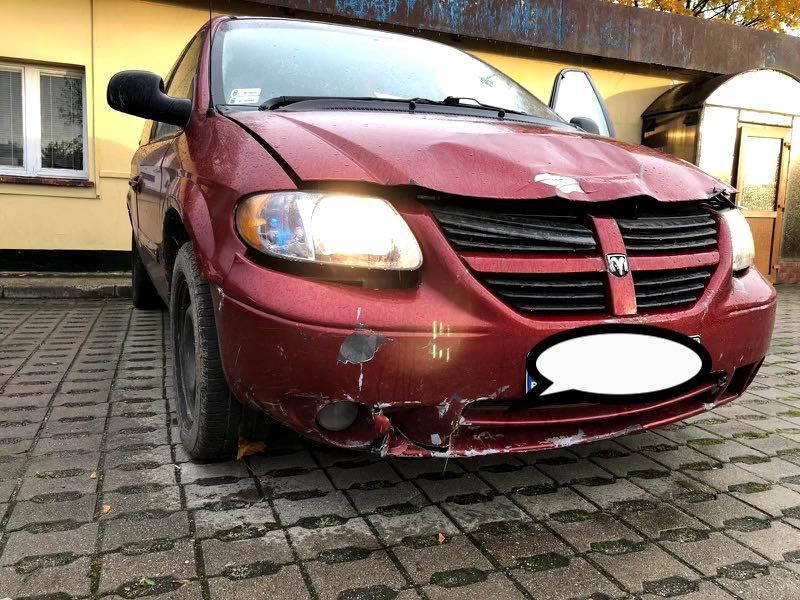 dodge caravan chrysler voyager 3.3 i 3.8 benzyna na części Poznań