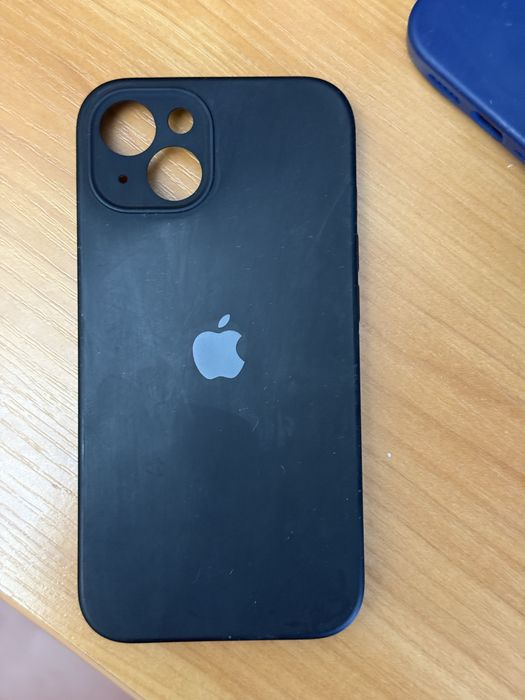 Чохли на айфон 13