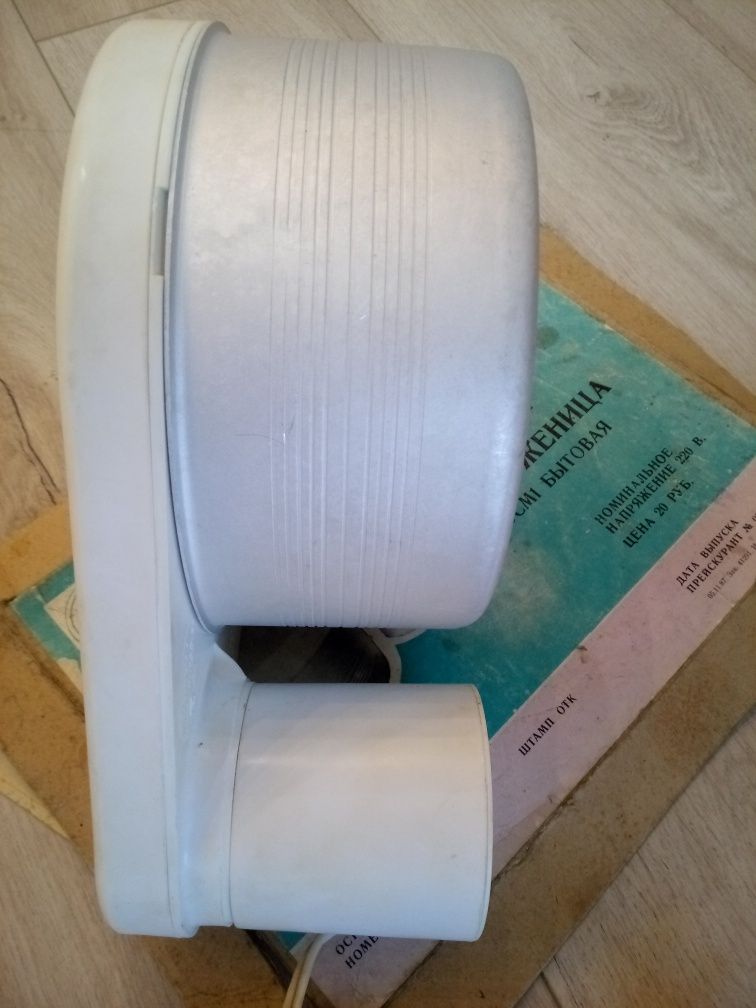 Продам мороженицу