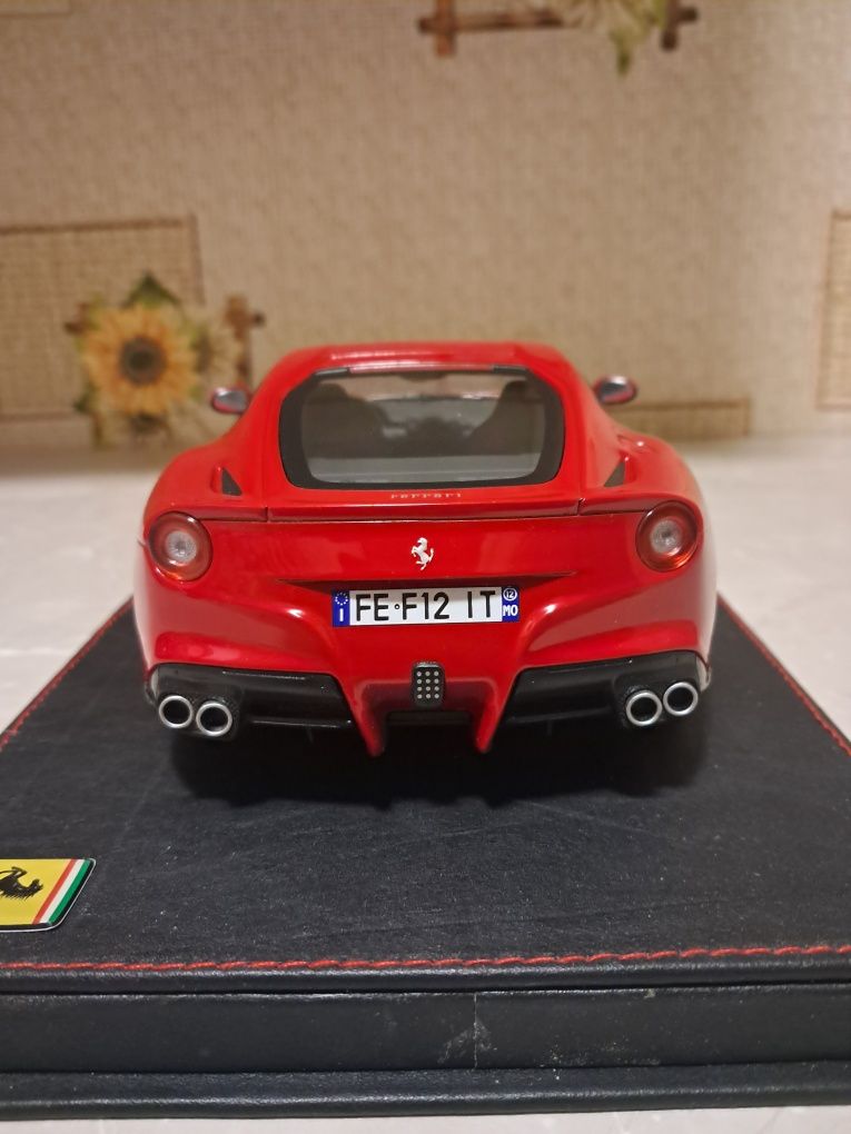 Масштабная модель 1/18 Ferrari F12 Berlinetta  модель