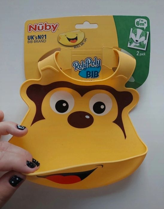 Nowy śliniak silikonowy NUBY – miękki i praktyczny