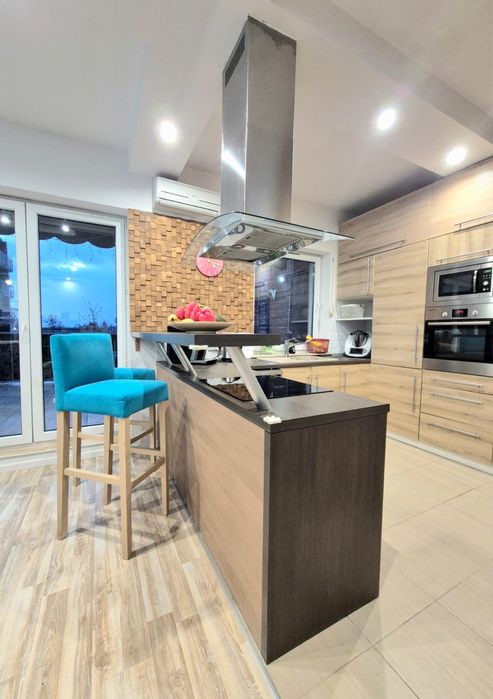 Sprzedam mieszkanie 3 pokojowe osiedle Przylesie dwa miejsca garażowe