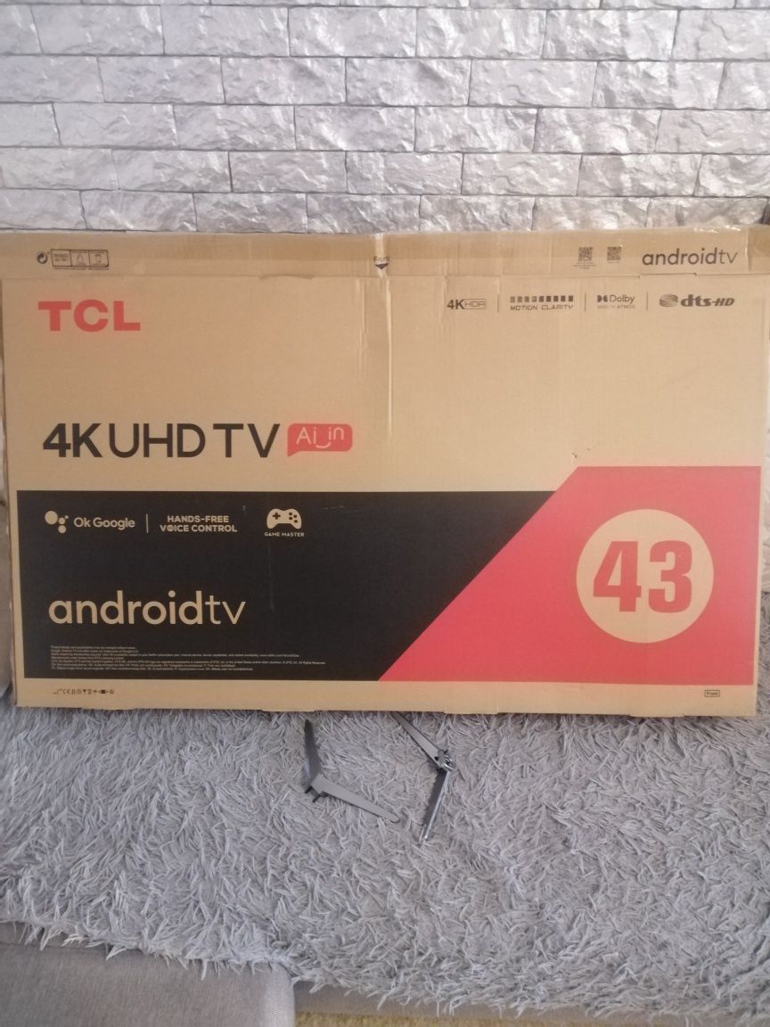 Продам телевізор смарт TCL 43P725