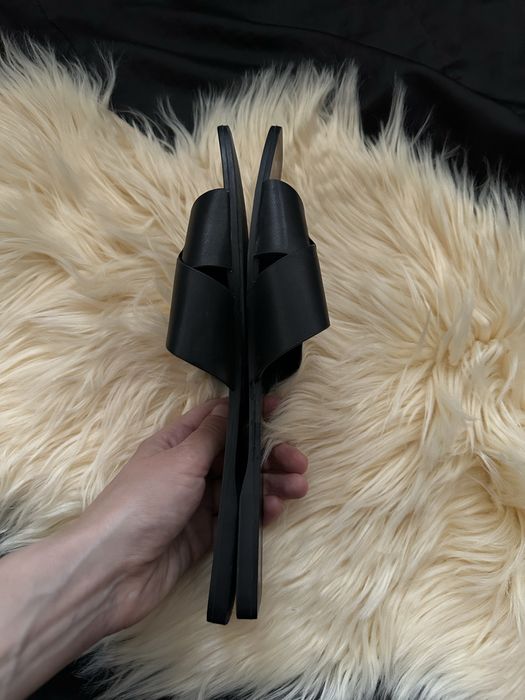 Шльопанці HM чорні, 39 розмір