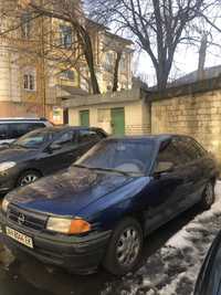 Opel Astra F. Продаю как есть. Торг. На ходу.