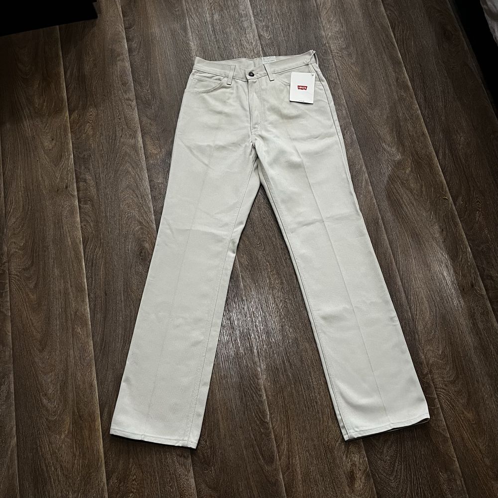 Новые джинсы Levis Straight