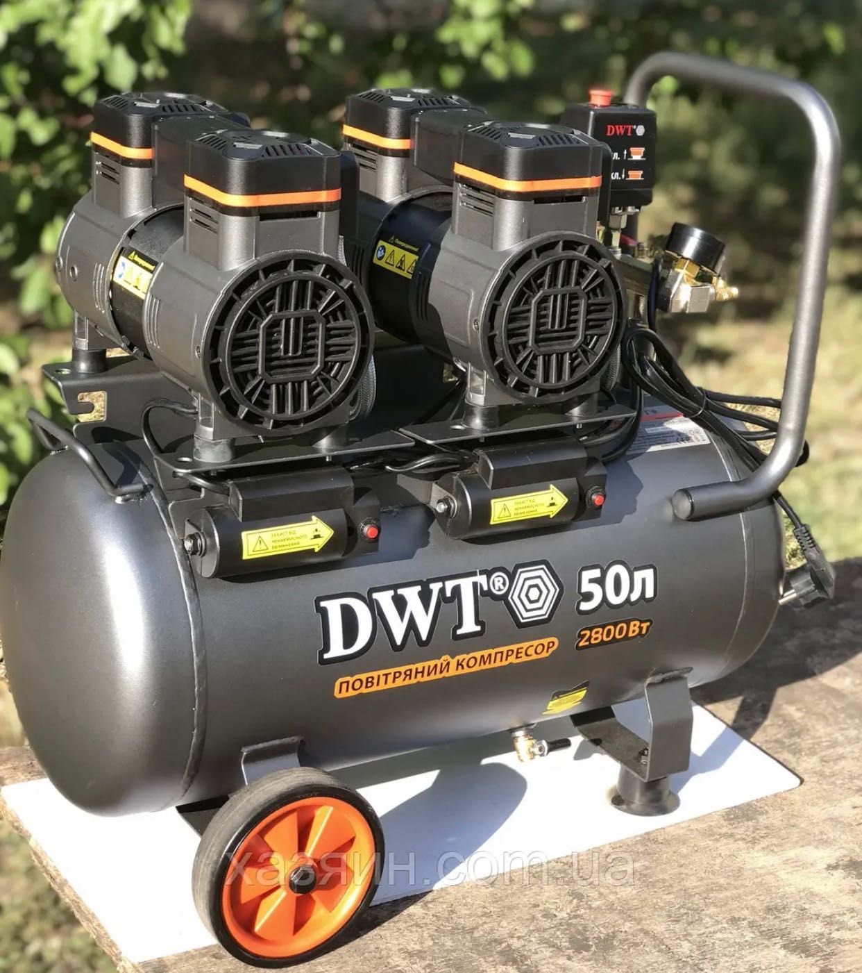 Компрессор 50 л безмасляный DWT K28-50 OA (ресивер 50 литров)