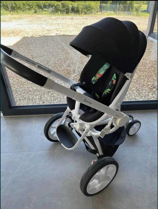 Wózek czarny Quinny Moodd 3w1 spacerówka,gondola i fotelik Maxi Cosi z