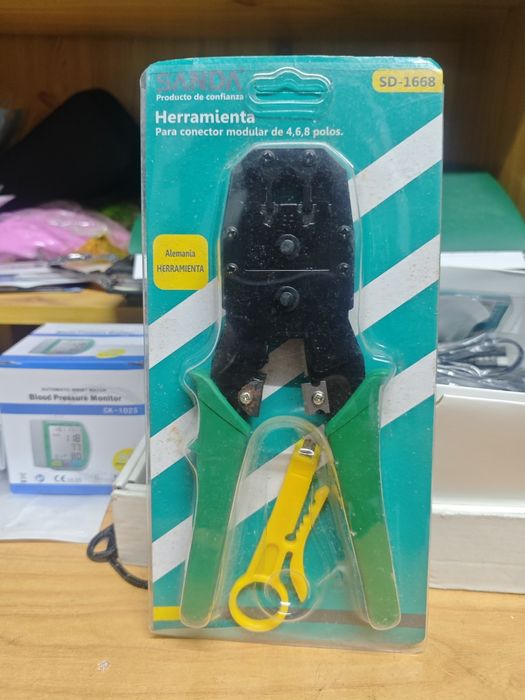 Alicate de cravar terminais RJ