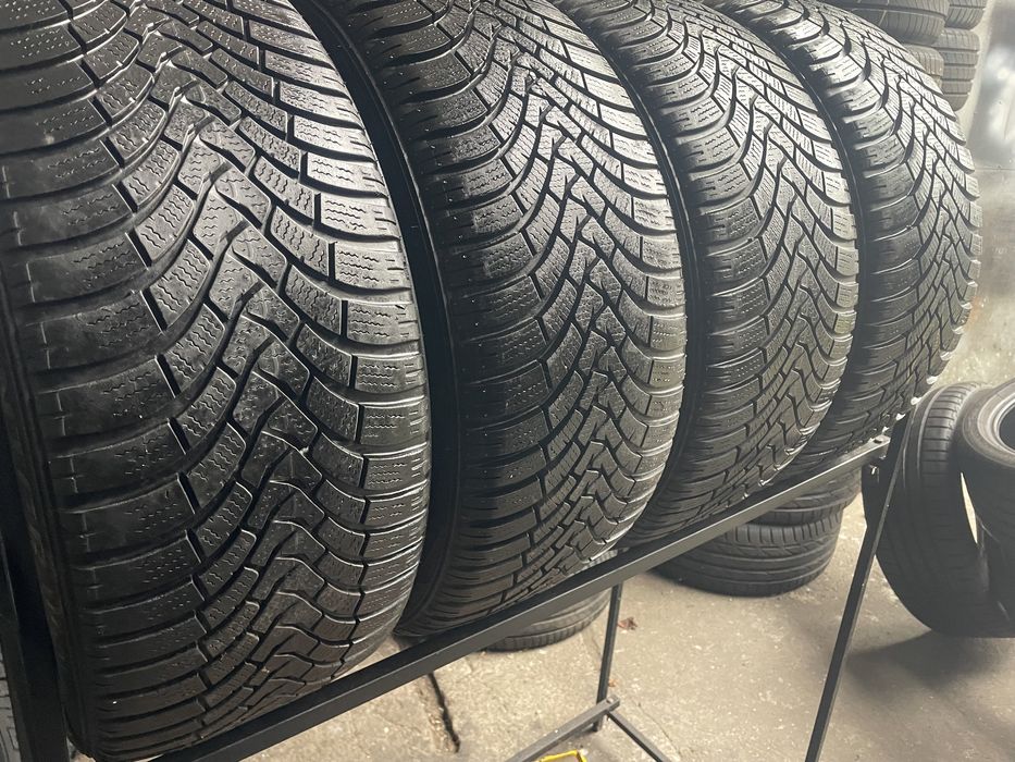 Falken 225/45 R17 ładny stan!